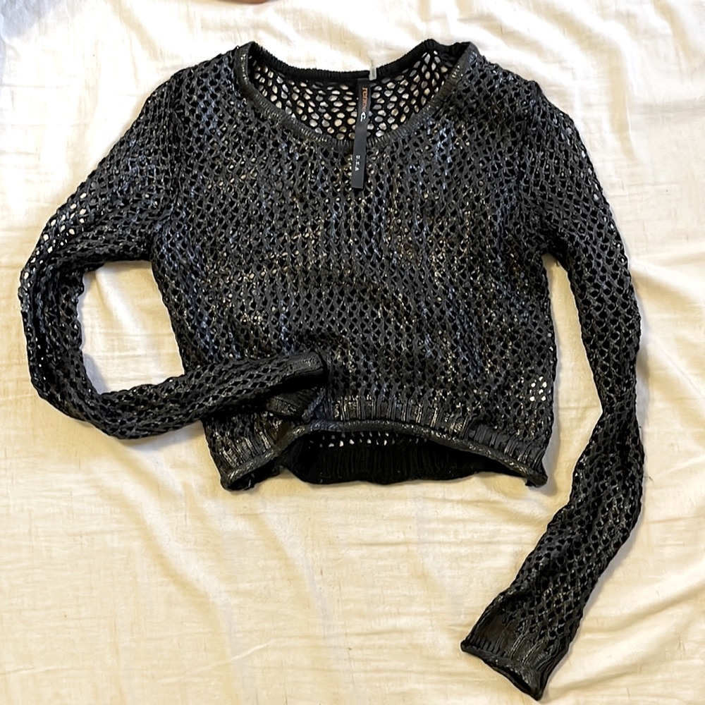 Cropped Black coated “mesh” sweater